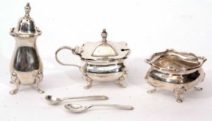 George V three piece cruet set comprising open salt, lidded mustard with cobalt blue glass liner and