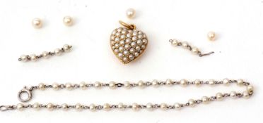 Mixed Lot: Late Victorian 15ct gold seed pearl heart pendant, 15 x 12mm, stamped 15ct, together with