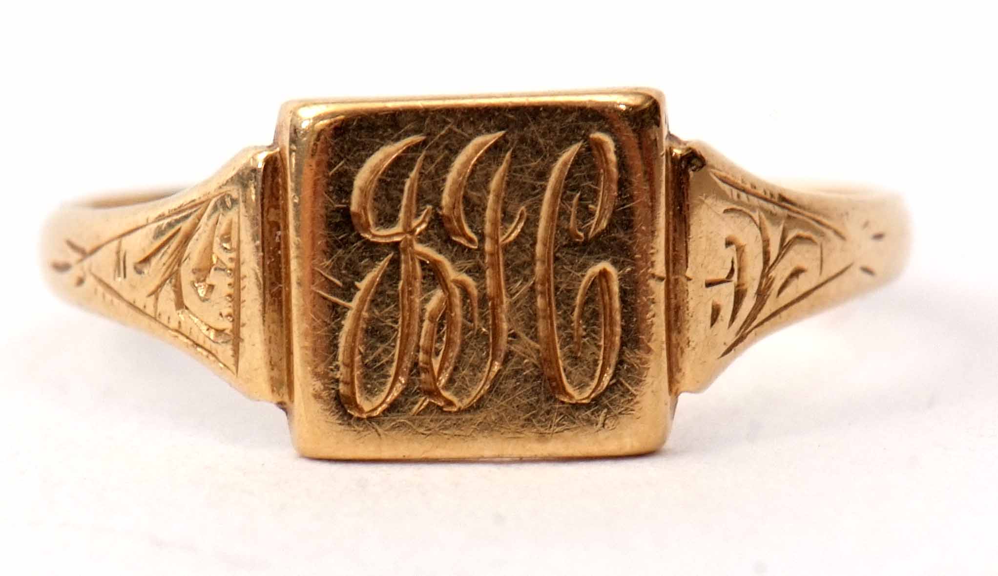 An 18ct gold signet ring, the square panel engraved with initials, hallmarked Birmingham 1934, 1. - Image 2 of 4