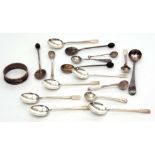 Mixed Lot: comprising six George V coffee spoons, together with seven various salt spoons, small
