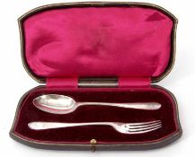 Edward VII cased christening spoon and fork, Sheffield 1901, maker's mark JR, in a silk and velvet