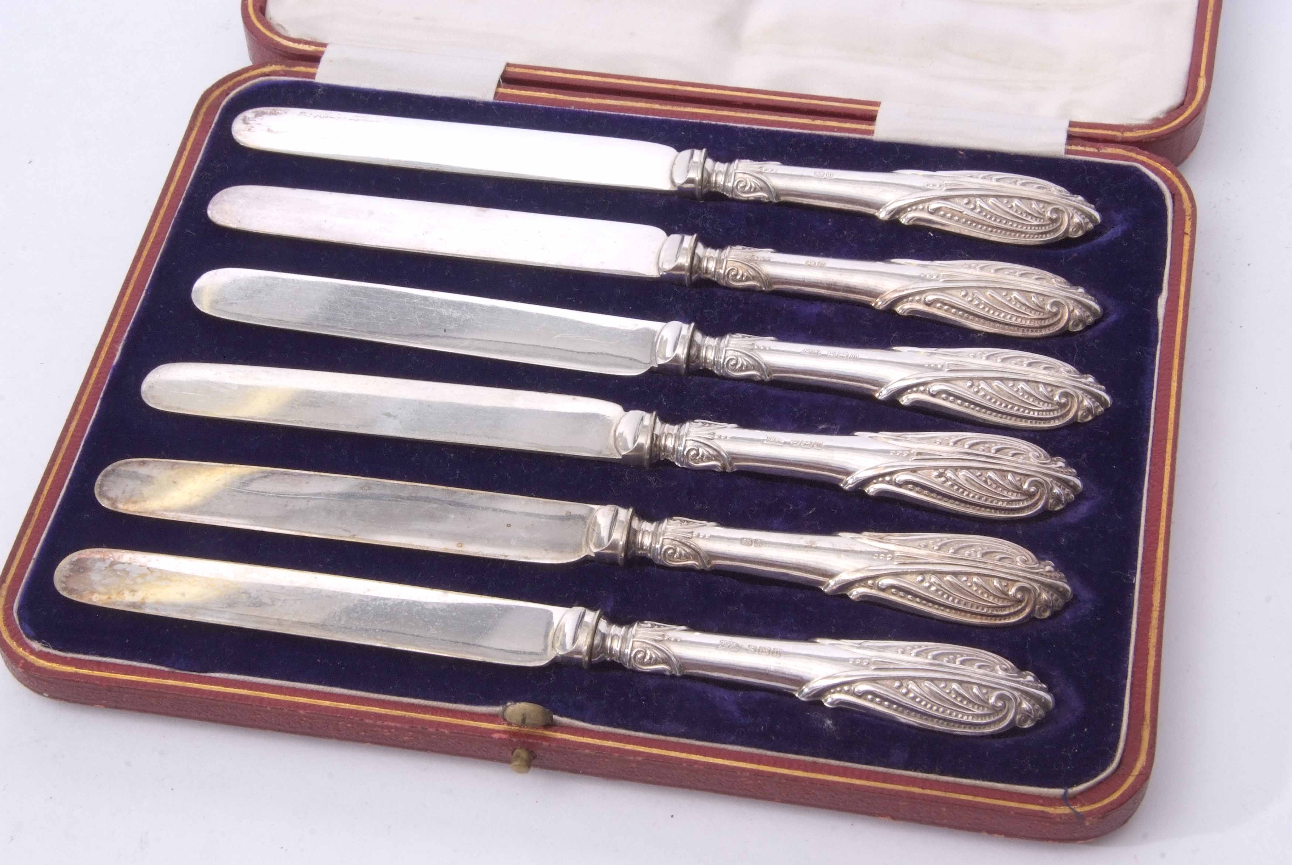 Cased set of six silver handled tea knives in a fabric lined and red fitted morocco covered case - Image 2 of 2