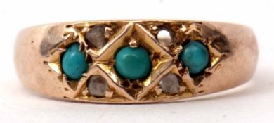 Victorian turquoise and diamond ring, featuring three graduated circular shaped cabochon