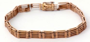 A 15ct stamped five-bar gate bracelet, 20mm long, 15.2gms (damaged)