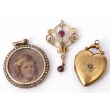 Mixed Lot: 9ct stamped open work pendant, garnet and seed pearl set locket, 27mm diam having a