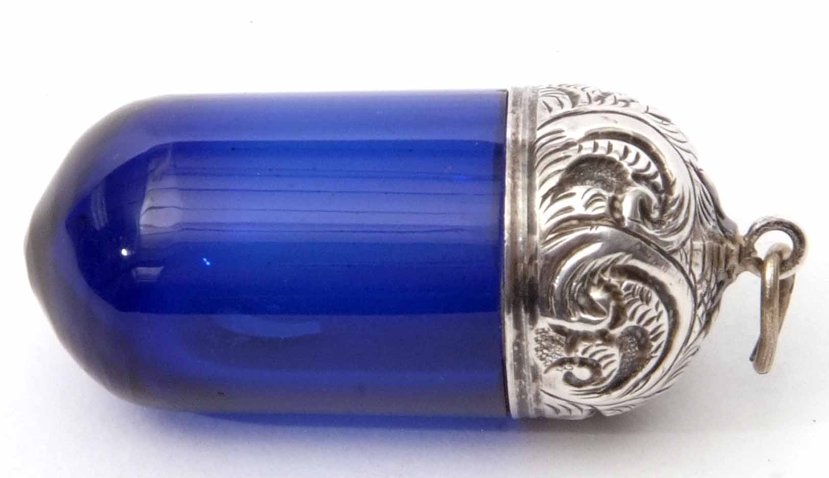 White metal mounted and cobalt blue glass phial, the screw down foliate embossed cover with ring - Image 3 of 3
