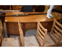 GEORGIAN MAHOGANY SIDEBOARD WITH INLAID DETAIL