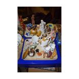 TRAY OF MIXED ANIMAL ORNAMENTS, FIGURES, AN IMARI TYPE DECORATED VASE (2)