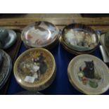 MIXED LOT OF DECORATED COLLECTORS PLATES