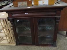 19TH CENTURY MAHOGANY TWO GLAZED DOOR CABINET WITH CARVED DETAILING