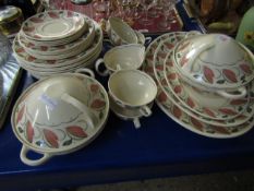 MIXED LOT OF SUZIE COOPER BEECHWOOD DINNER WARES