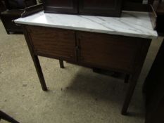 EDWARDIAN MAHOGANY FRAMED MARBLE TOP WASH STAND WITH TWO CUPBOARD DOORS