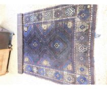 GOOD QUALITY BLUE AND BROWN FLOOR RUG WITH REPEATING LOZENGE CENTRE