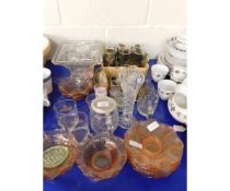 MIXED LOT OF GLASS WARES, DISHES, VASES, BOWLS ETC