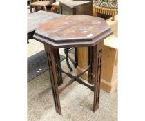 19TH CENTURY MAHOGANY HEXAGONAL TOP TABLE ON FOUR PIERCED PLANK LEGS AND X STRETCHER
