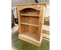 SMALL WAXED PINE FRAMED BOOKCASE WITH TWO ADJUSTABLE SHELVES