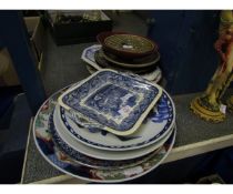 GROUP OF MODERN ORIENTAL PLATES, A FURTHER IMARI PLATE ETC