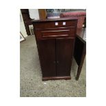 MAHOGANY FRAMED LIFT UP MUSIC CABINET WITH TWO DOORS