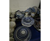 QUANTITY OF WILLOW PATTERN PLATES, DISHES, A FURTHER 19TH CENTURY PART HORS D'OEUVRES SET ETC (QTY)