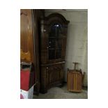 GOOD QUALITY REPRODUCTION OAK ARCH TOP FLOOR STANDING CORNER CUPBOARD WITH GLAZED DOOR OVER PANELLED