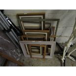 GROUP OF VARIOUS SIZED PICTURE FRAMES