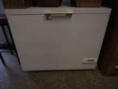 EASYLID CHEST FREEZER