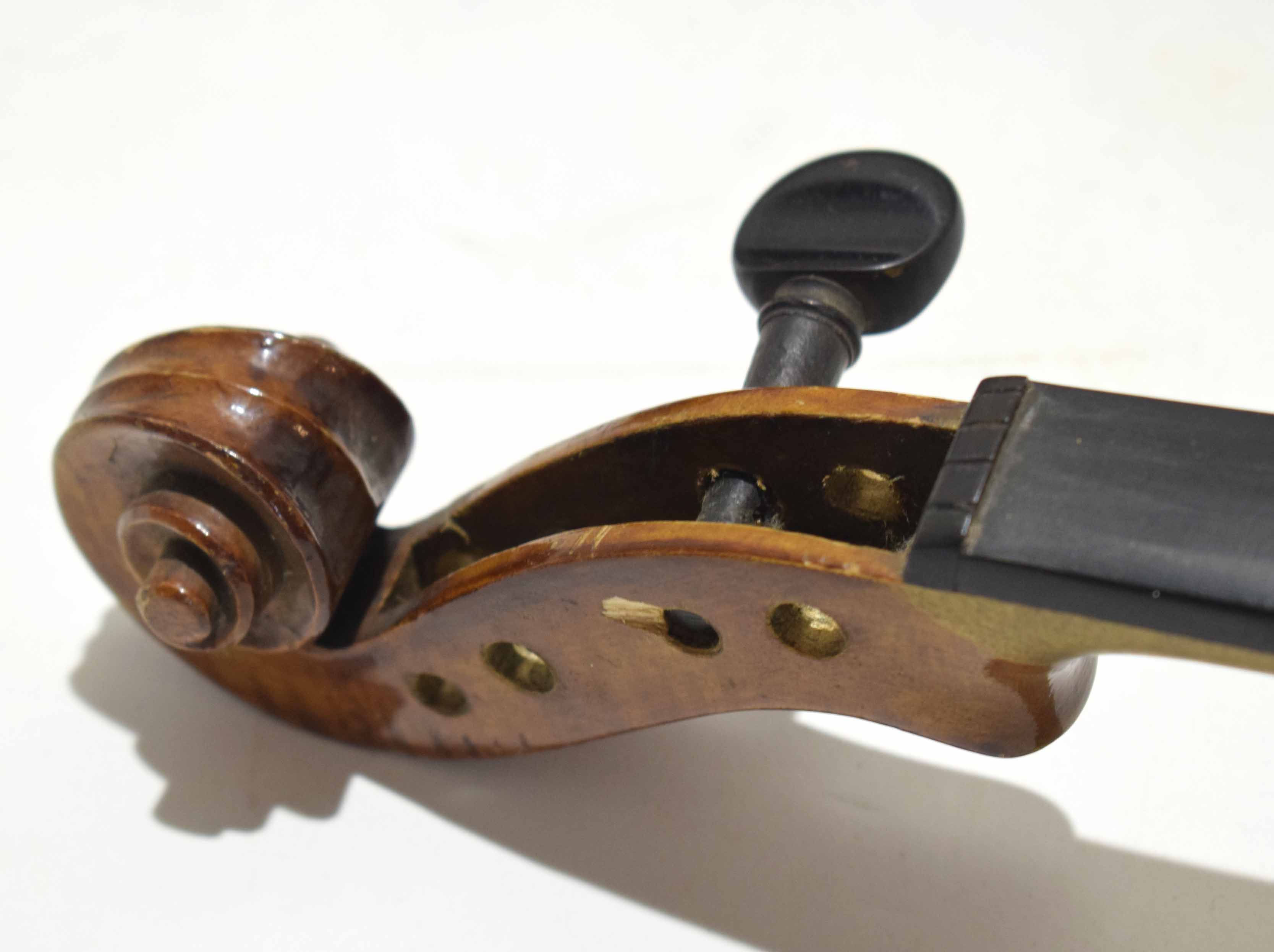 Vintage ebonised wooden cased violin and bow (lacking strings) (af) - Image 5 of 7