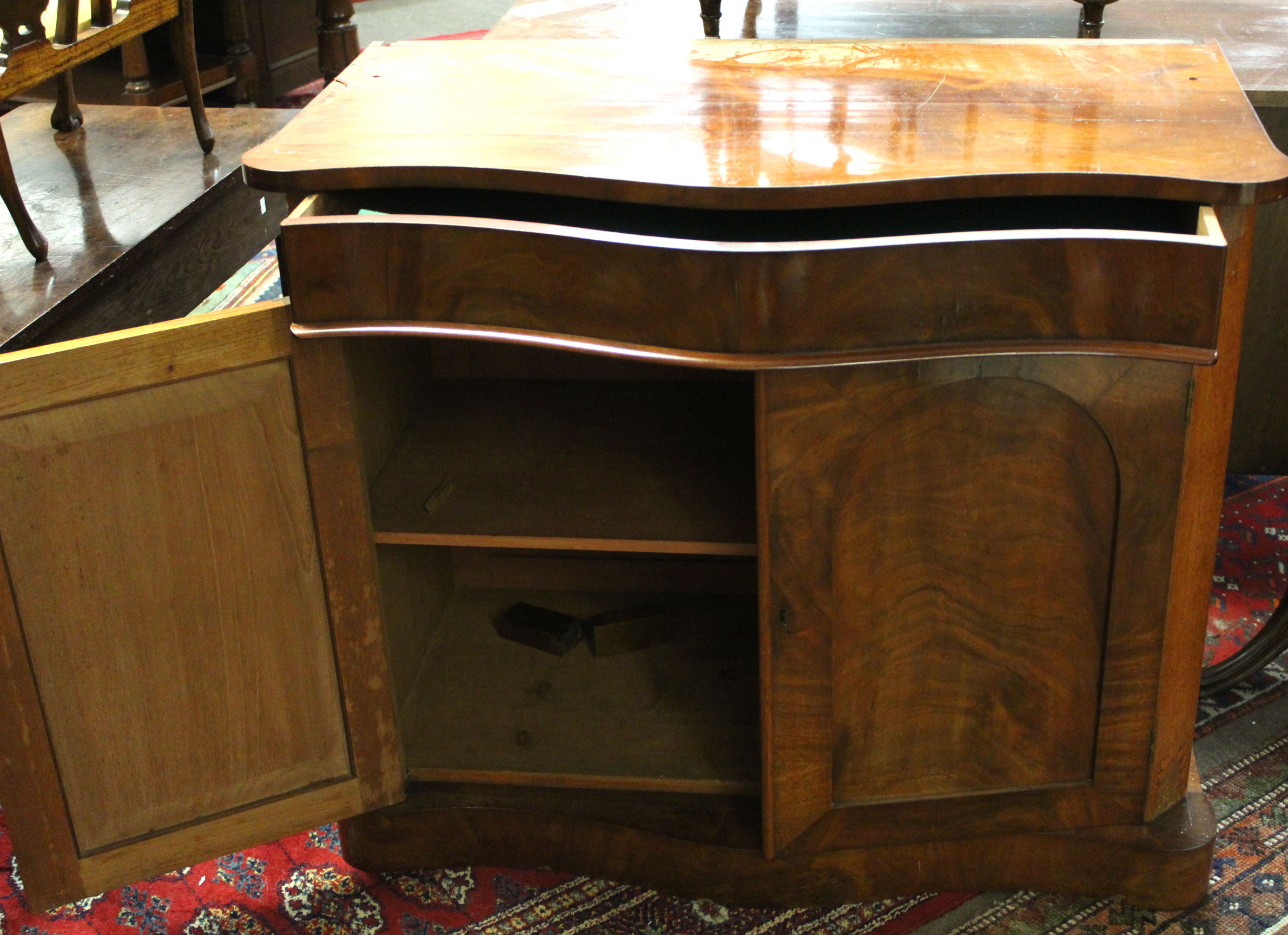 Victorian mahogany chiffonier base of serpentine form (back missing), 101cm wide - Image 2 of 2