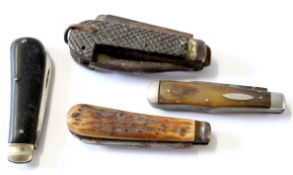 Packet: assorted pocket knives including circa WWI