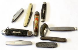Packet: quantity various pocket knives