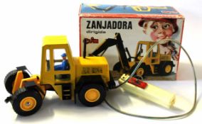 Zanjadora large model of a digger