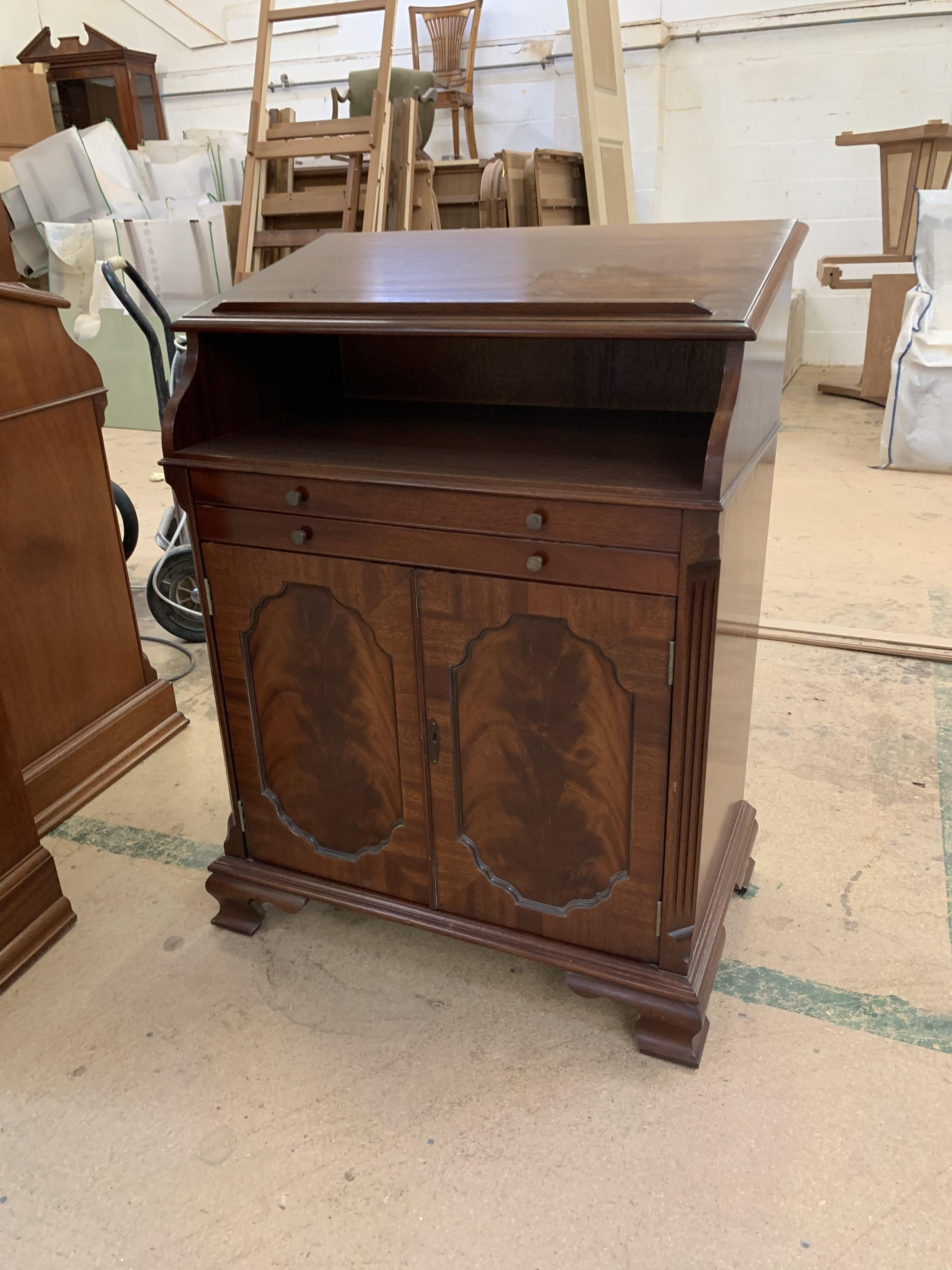 Reception Console/Display Counter, height approx 3'6, in mahogany finish. - Image 2 of 4