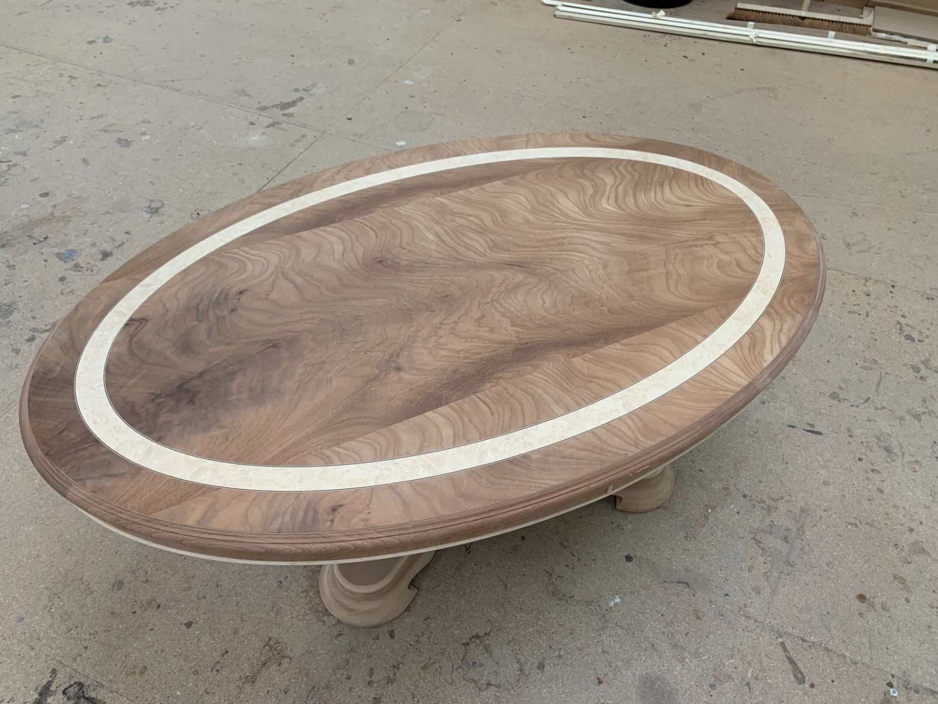 Oval Coffee Table, from the grandeur range finished in Mahogany, requires finishing/polishing. - Image 4 of 5