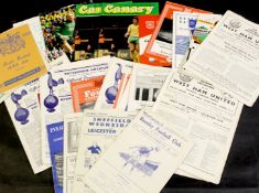 Packet: containing over 30 assorted football programmes from 1946 to 1959 including for Burnley,