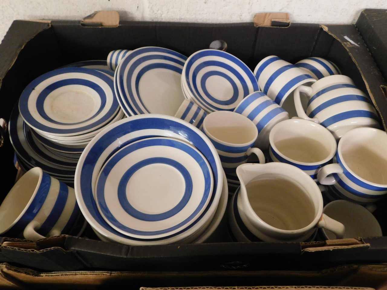 QUANTITY OF T G GREEN STYLE CORNISH WARE POTTERY, TEA WARES ETC