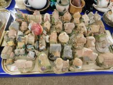 TRAY CONTAINING A QUANTITY OF LILLIPUT LANE UNBOXED COTTAGES