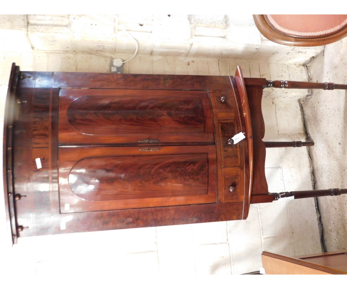 19TH CENTURY MAHOGANY BOW FRONTED CORNER CUPBOARD WITH TWO PANELLED DOORS WITH SINGLE DRAWER WITH