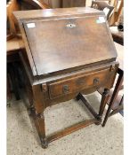 SMALL QUEEN ANNE STYLE WALNUT BUREAU, THE FALL FRONT OPENING TO REVEAL A FITTED INTERIOR, THE BASE
