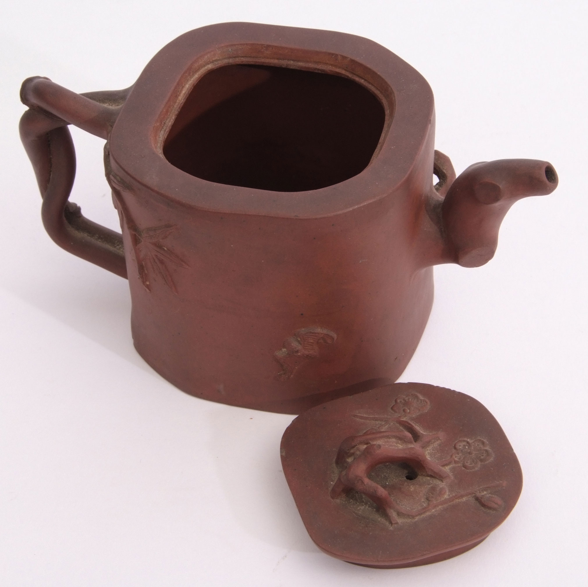 Chinese Yixing tea pot and cover, the square shaped body with typical applied decoration in - Image 6 of 6