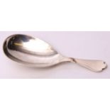 Edwardian caddy spoon having egg shaped bowl, dog nose handle, plain back, 8.5cm long, Chester