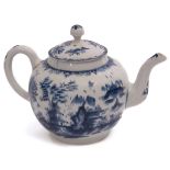 Large Lowestoft porcelain tea pot or punch pot, circa 1770, with a cover, both decorated with a blue