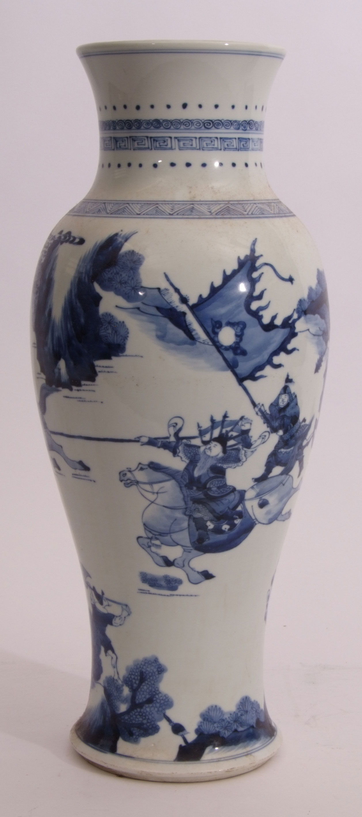 Large Chinese porcelain baluster vase decorated with Chinese warriors - Image 3 of 4