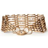 9ct gold gate bracelet a design with each link having three plain polished bars and four twisted