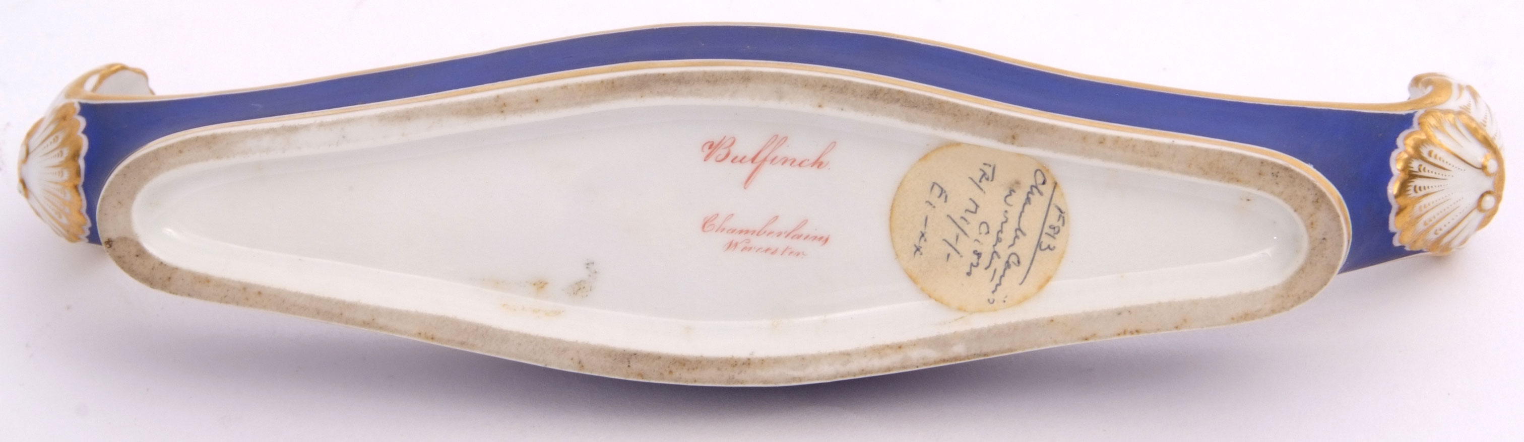 Chamberlains Worcester pen tray, the boat shape decorated with a bullfinch, factory mark and - Image 5 of 5