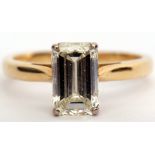 Emerald cut diamond solitaire ring, the diamond weight 2.01ct (est), colour K/L, clarity VVS2/VS1 (