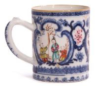 18th century Chinese porcelain export mug with polychrome decoration of Chinese figures within