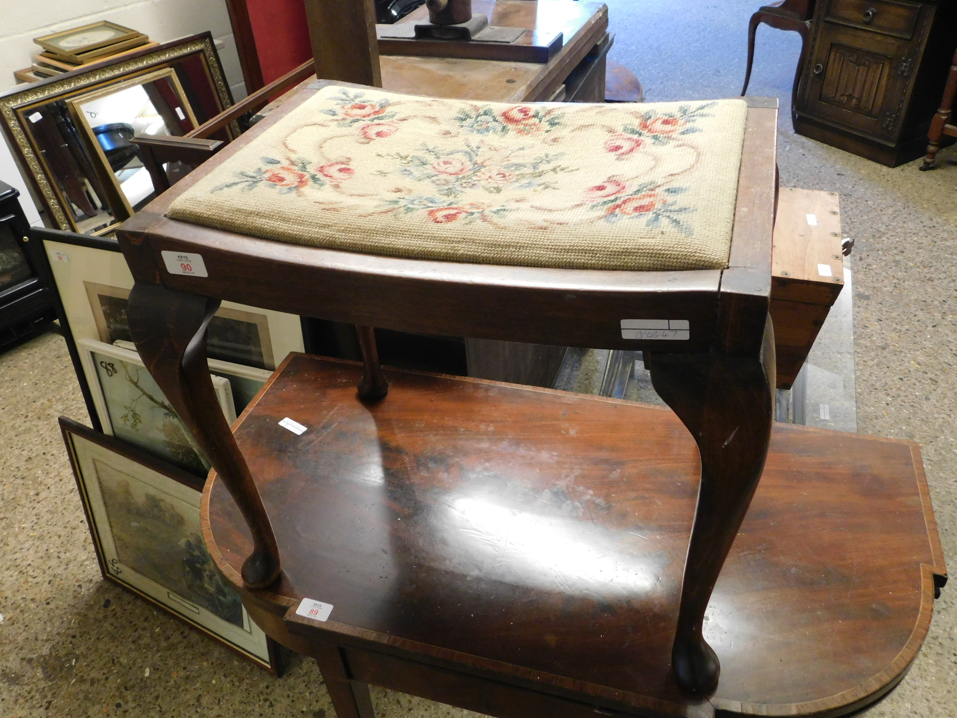 OAK FRAMED EMBROIDERED TOP STOOL ON PAD FEET