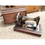 WALNUT CASED SINGER SEWING MACHINE