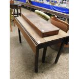 GEORGIAN MAHOGANY DROP LEAF GATE LEG TABLE