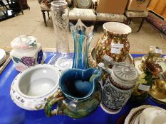 LARGE CLEAR GLASS SPILL VASE WITH SILVER MOUNTS, BOWL, MAJOLICA TYPE JUG ETC